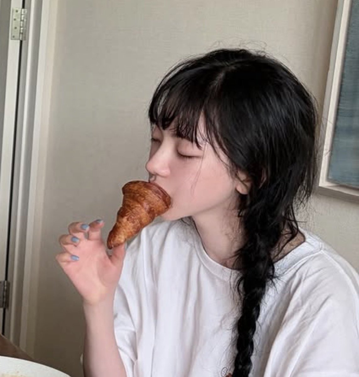 (ts) Sabira #HTS dwn 🐈 tweet media