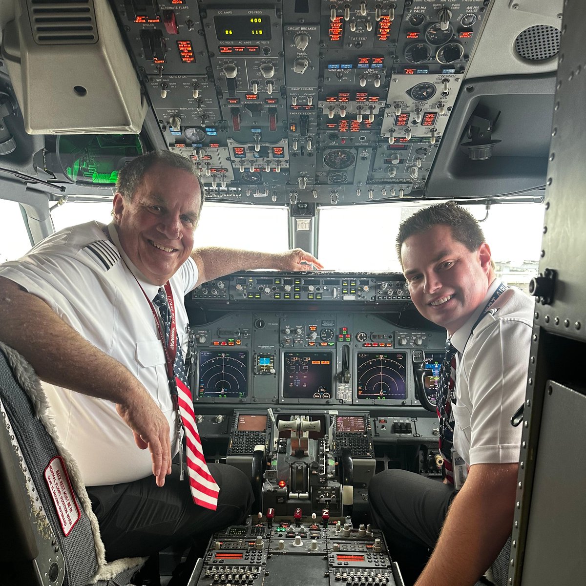 Denver Int'l Airport tweet media