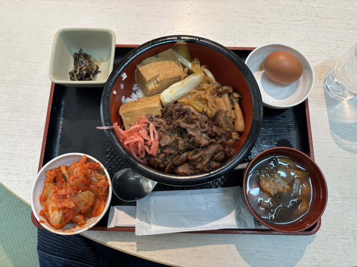 takebo1971's tweet image. 春ですねぇ🌸

お腹いっぱいになったので、お花見ツーリングします。

#Ｖストローム250 #vstrom #したら