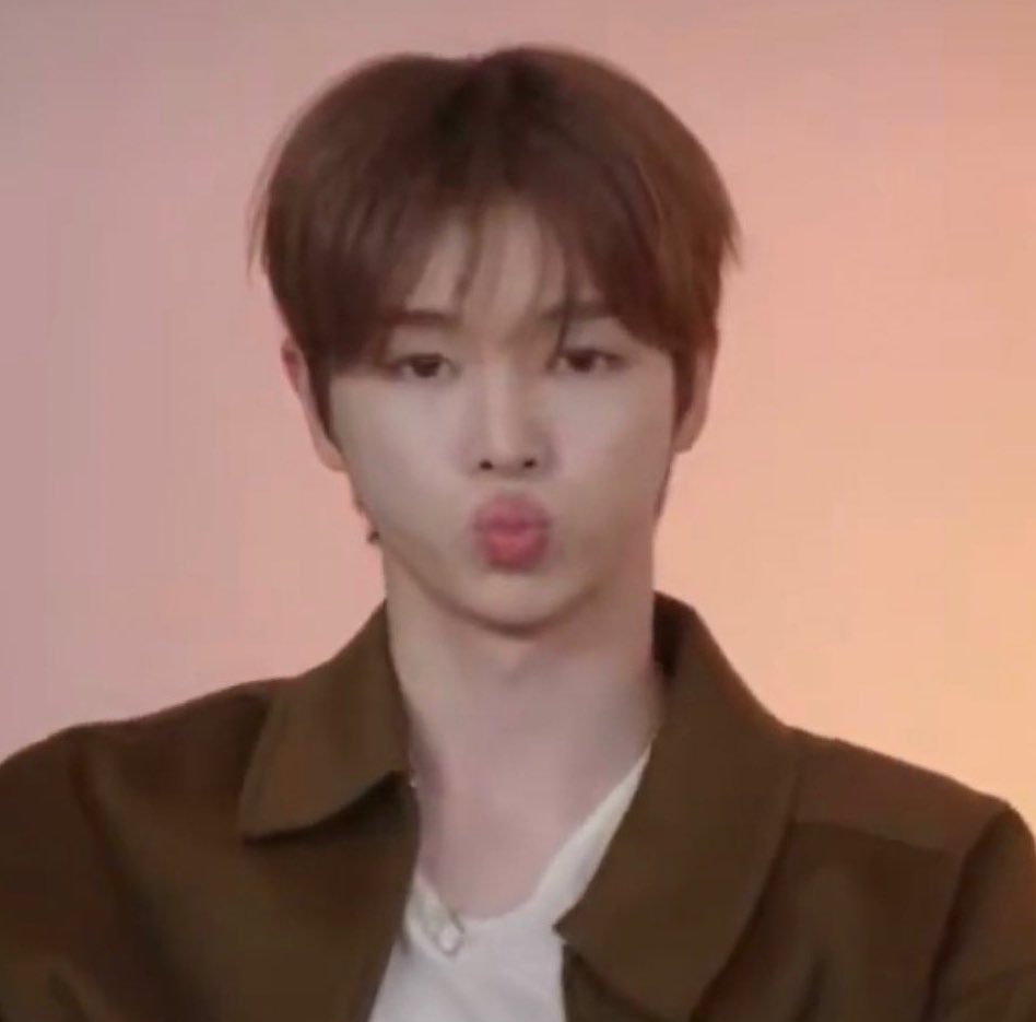 pouty bambi tweet media