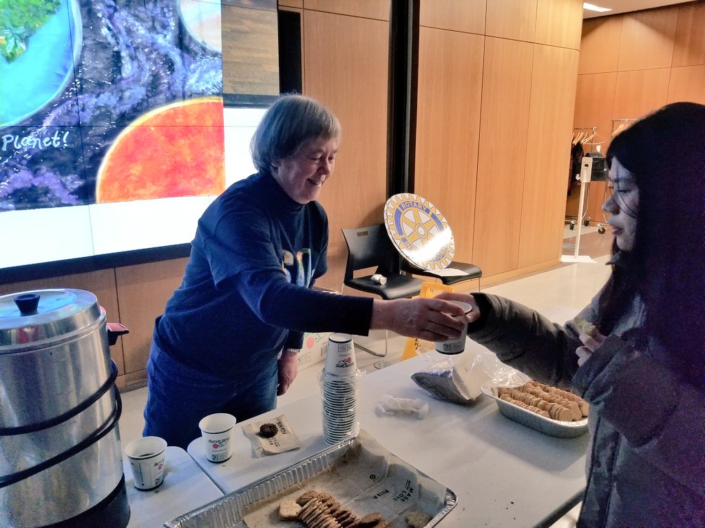 _DebSchulte's tweet photo. Another successful Earth Hour at @City_of_Vaughan  City Hall. Lots of displays and information booths sharing tips on how to live more sustainably and save energy. The students had super projects and displays. The posters were well done. All in all a great event. https://t.co/I3orFOTTBL