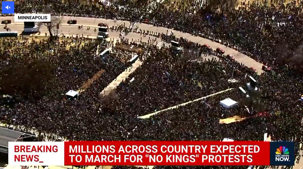 Пан Пачковский tweet media