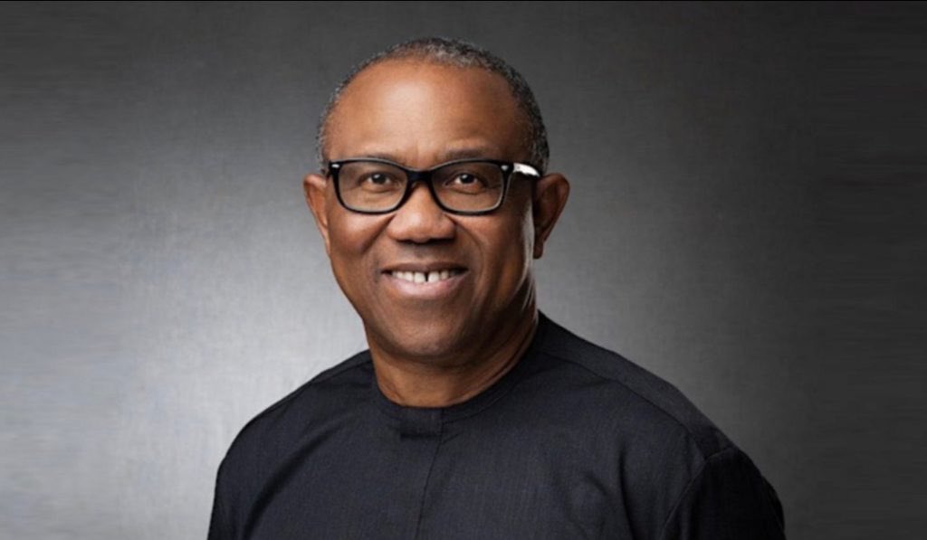 BashFarhan's tweet photo. Tinubu = 8,794,726 votes (36.61%)
Atiku = 6,984,520 votes (29.07%)
Peter Obi = 6,101,533 votes (25.40%)
Kwankwaso = 1,496,687 votes (6.23%)

Atiku + Peter Obi + Kwankwaso = 14,582,740 votes (60.70%)

Now do the math 😀 https://t.co/PwMtQWknLB