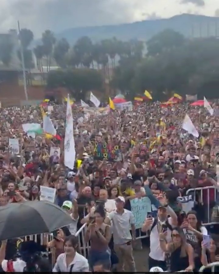 Un Man X🐦 tweet media