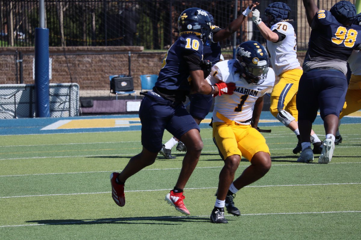 Marian Football tweet media