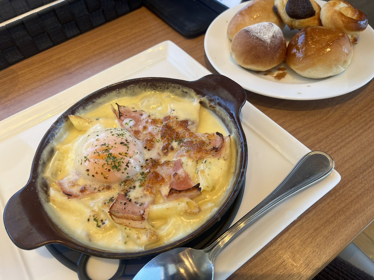 ke1melo's tweet photo. 昨日の仕事後の夕飯。
有明のサンマルクレストラン。

今日もいまから出勤😝 https://t.co/pcctryieJN
