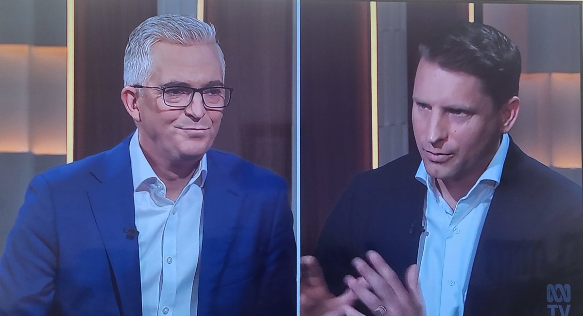 sszinglehead's tweet image. Hastie answers: 18
Speers interruptions: 2
Unique ratio for #insiders