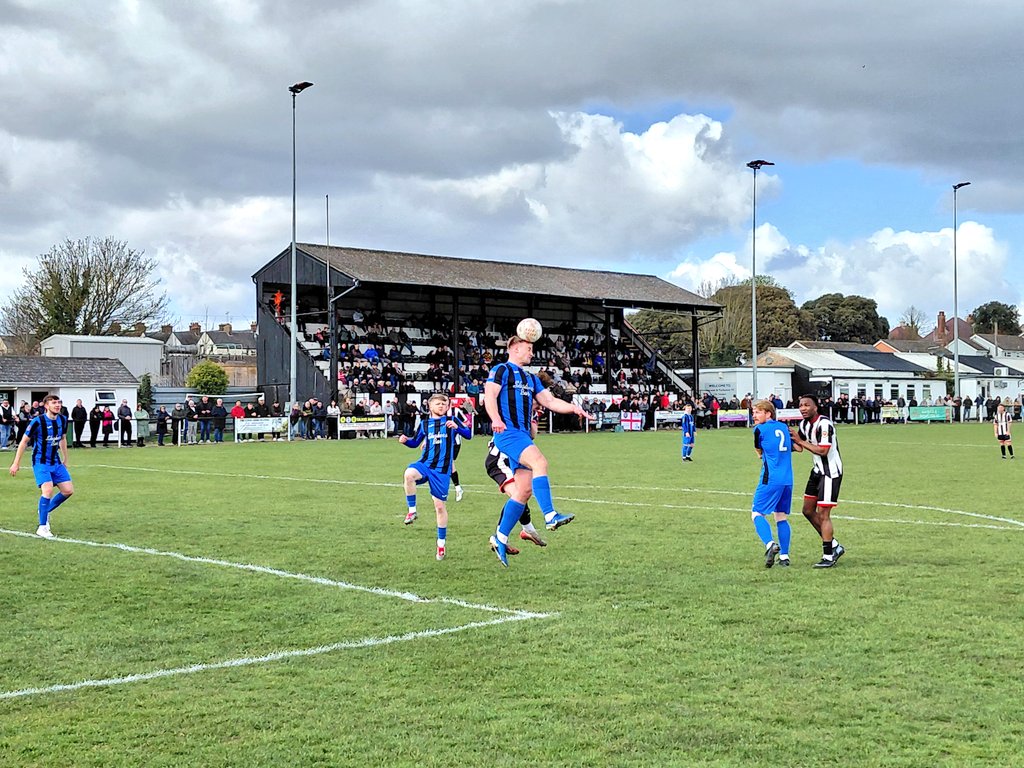 christopher tweet media