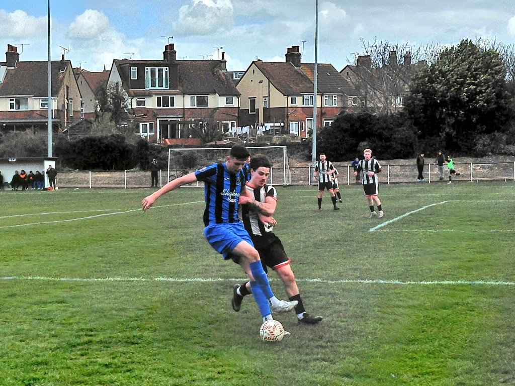 christopher tweet media