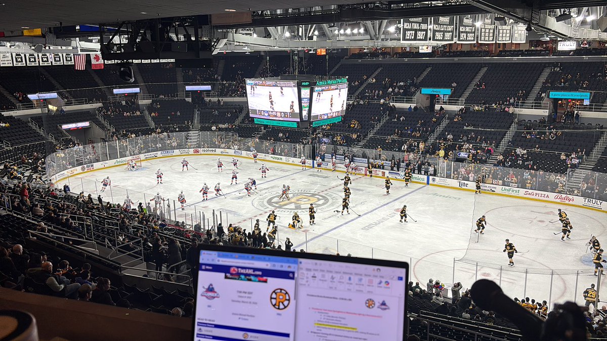 Brett Chaves tweet media