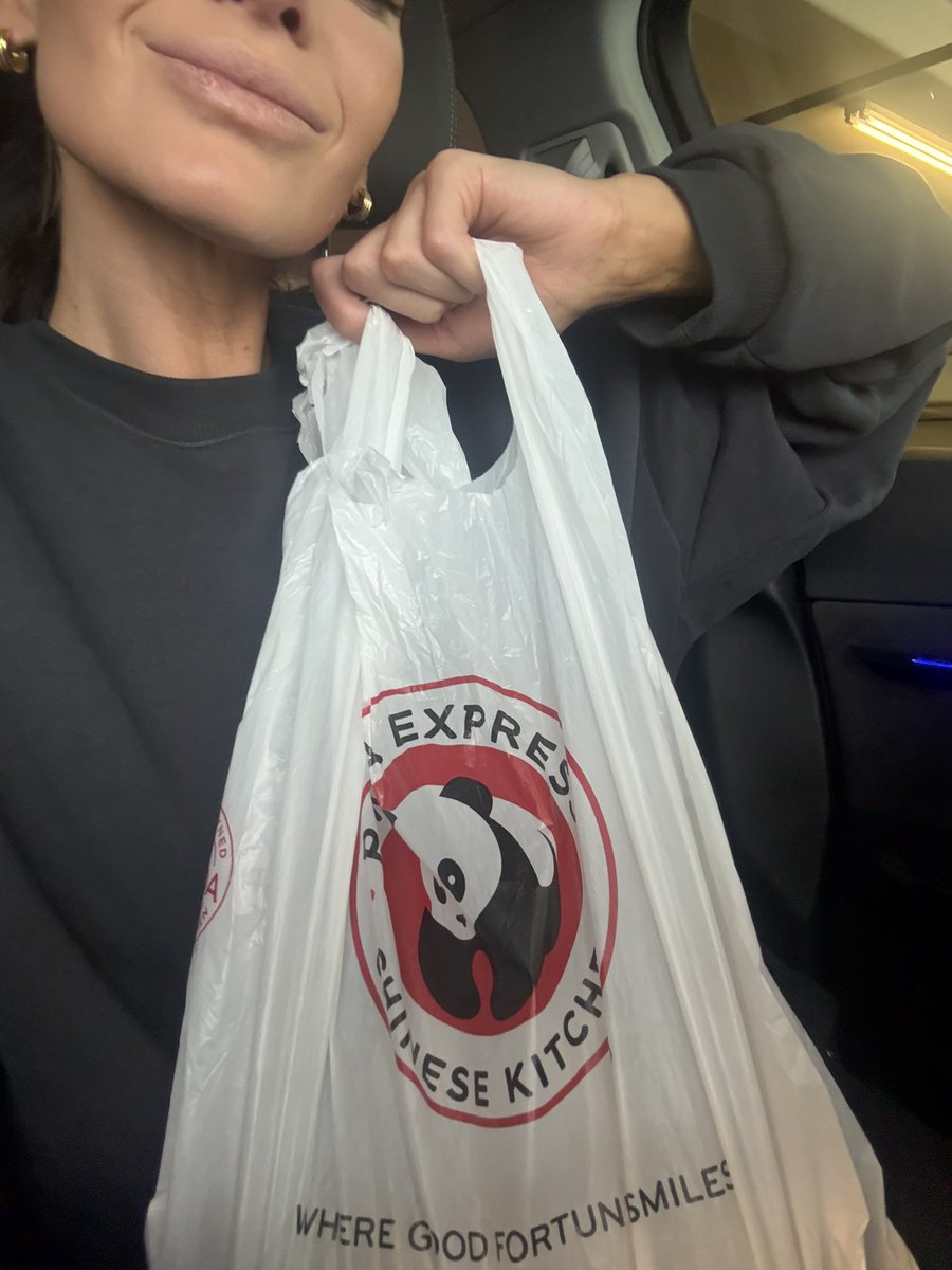 Olivia Garvey tweet media