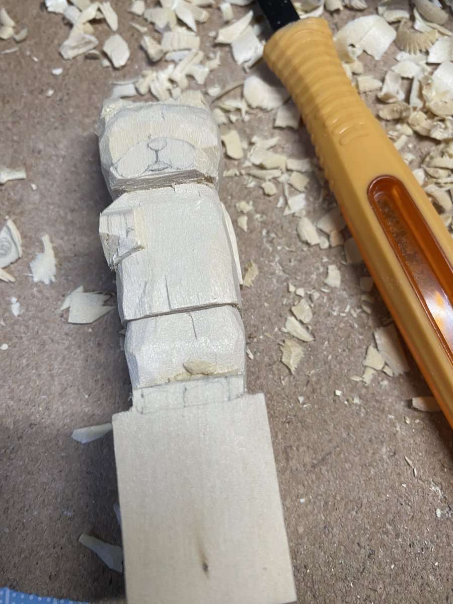 mdOB1xpZieO5i7t's tweet image. やっとここまで出来た〜🥰
🐶ボステリ🐾ちゃんに
　　なってきたかな？

＃ボステリ　＃シュール　＃シュールフレンチ　＃木彫り犬