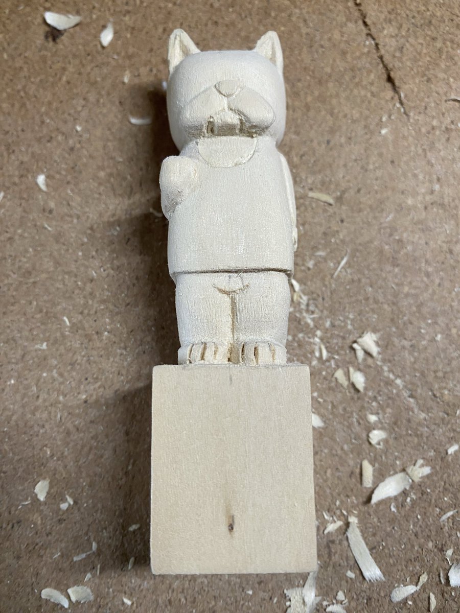 mdOB1xpZieO5i7t's tweet image. やっとここまで出来た〜🥰
🐶ボステリ🐾ちゃんに
　　なってきたかな？

＃ボステリ　＃シュール　＃シュールフレンチ　＃木彫り犬