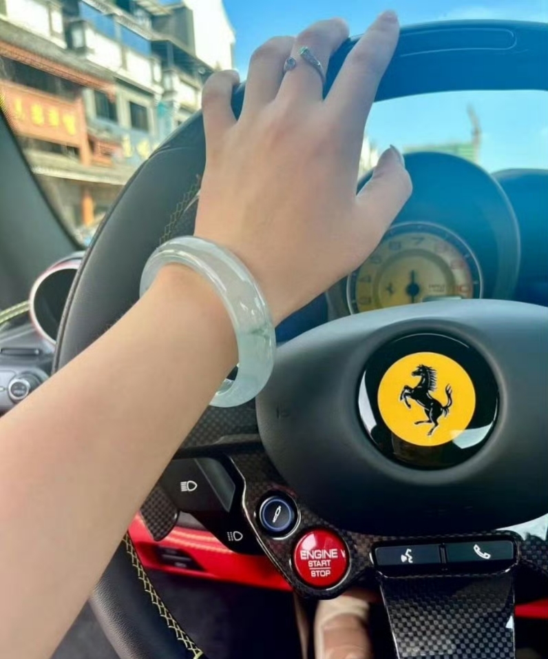 Ahhtinqq'zxc tweet media