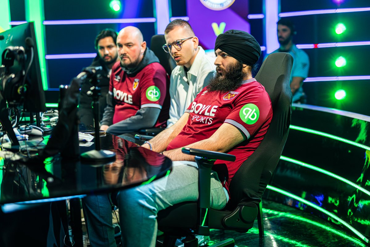 ITMAN_20 tweet media