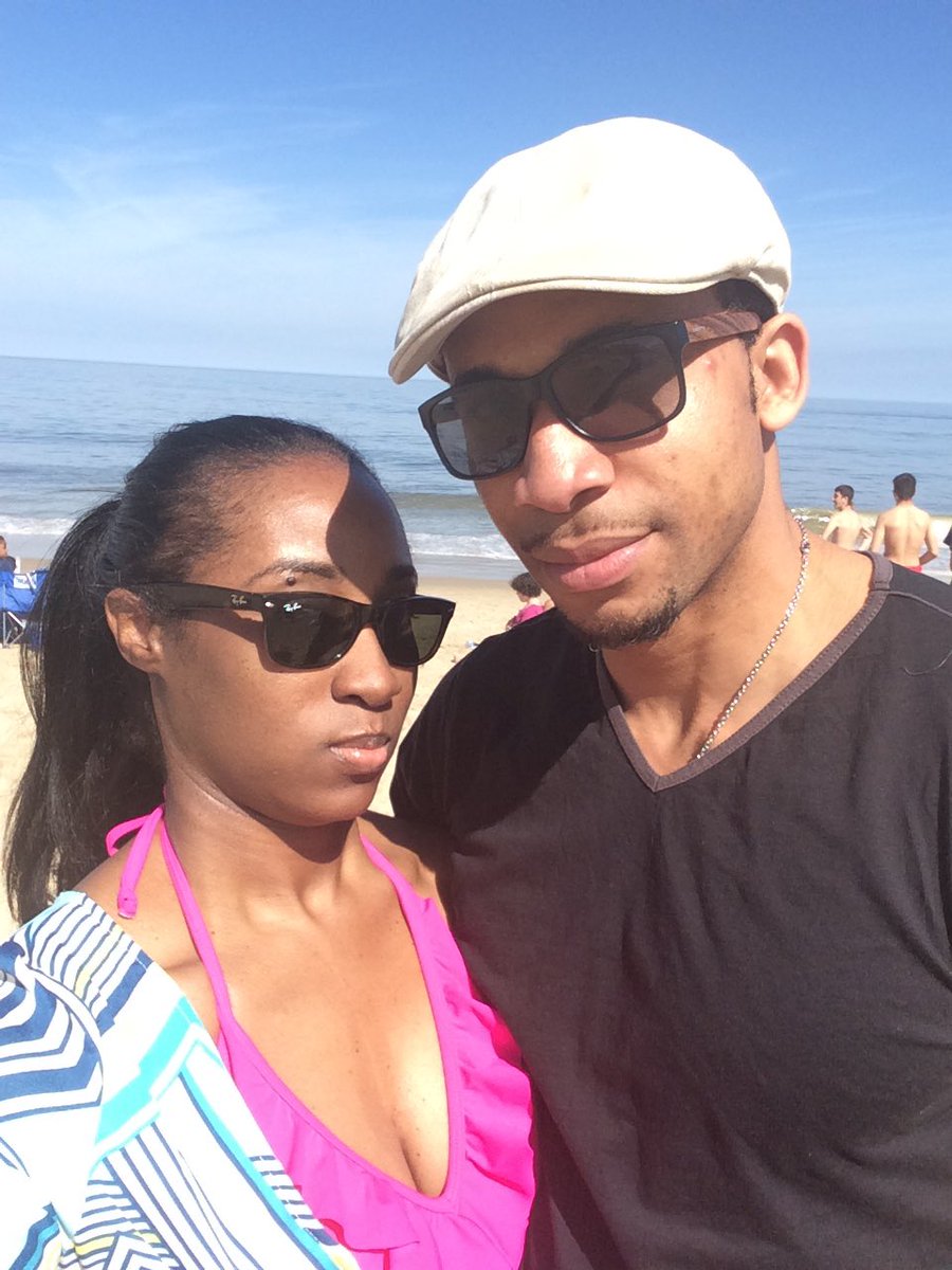 PatricePinkFile's tweet image. ✨Road to 10. As we approach our 10th anniversary, we relive early moments in our journey together…

We discovered early on that we loved a road trip to the beach. A few hours in the car, good music &amp;amp; conversation has become a regular part of our life.

#marriage #tenyears