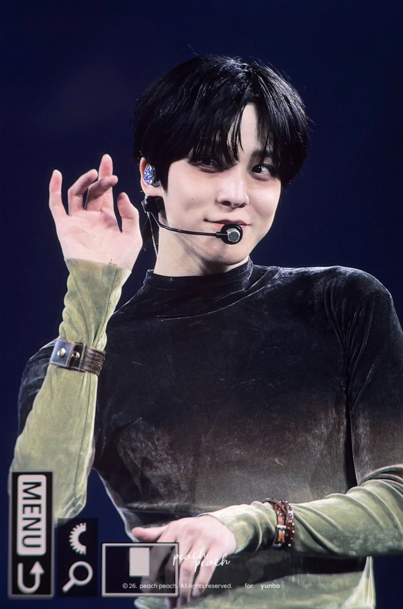 peach peach tweet media