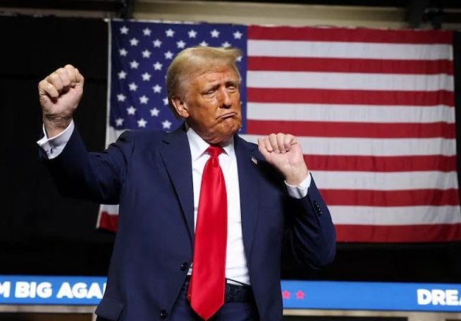 Donald J. Trumpstein fake tweet media