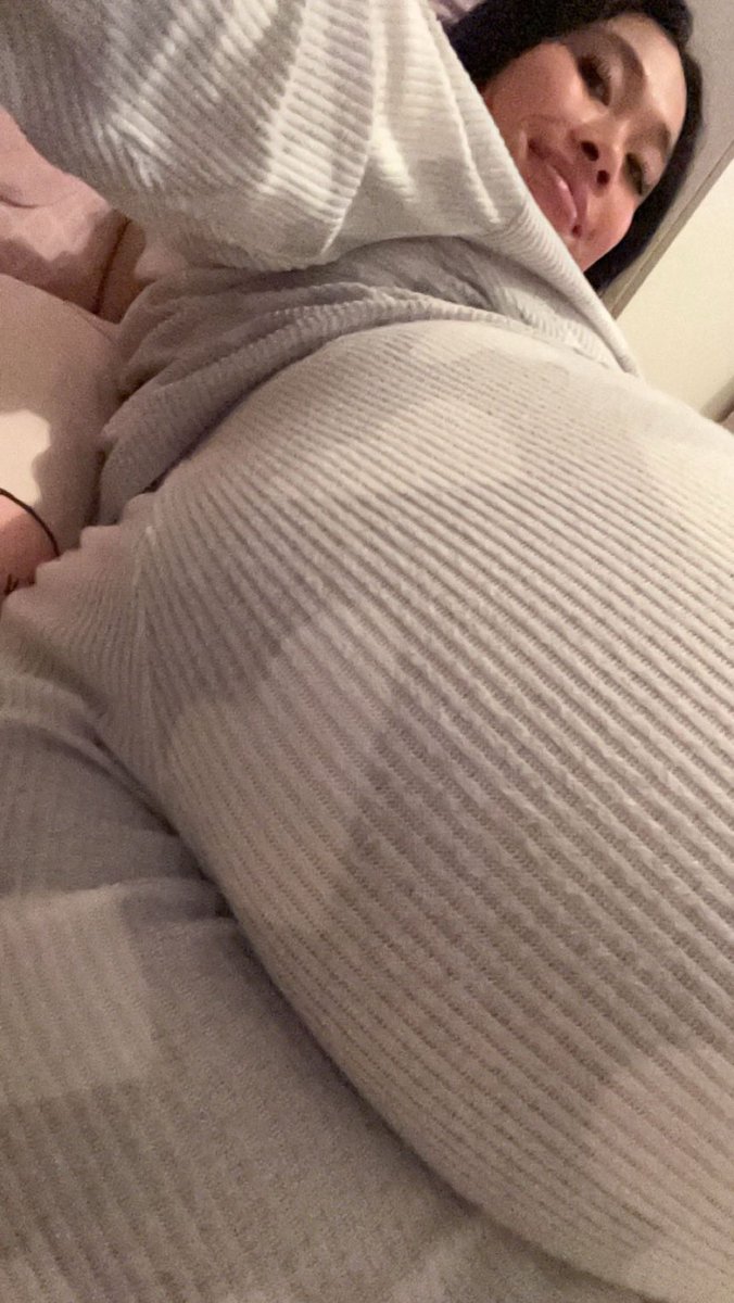 𝑎𝑛𝑔𝑒𝑙𝑙𝑖𝑐𝑎 tweet media