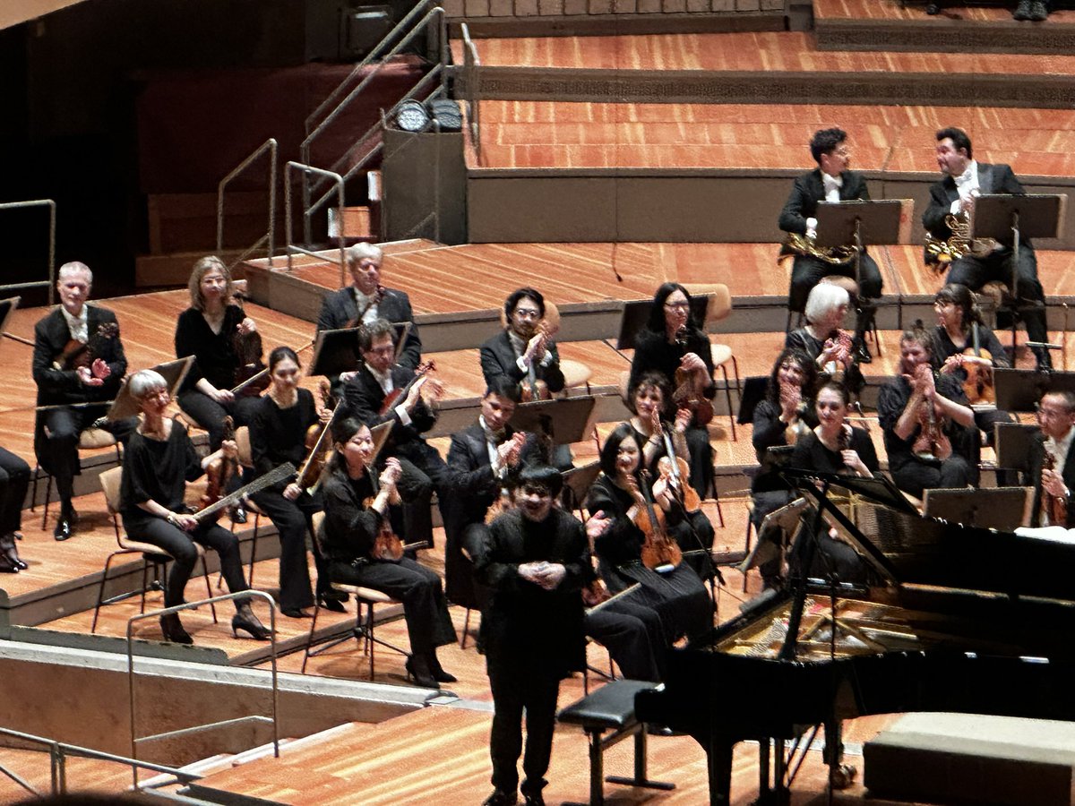 牡蠣センパイ tweet media