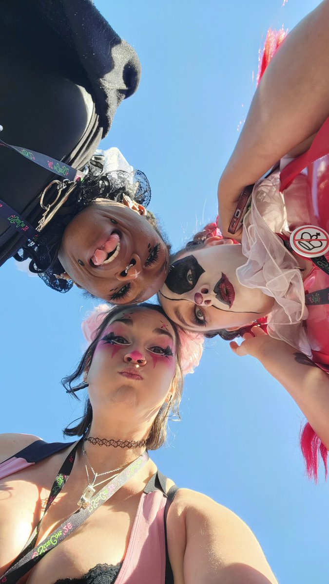 Irene Silver 🪷 SCHEDULING FETISHCON tweet media