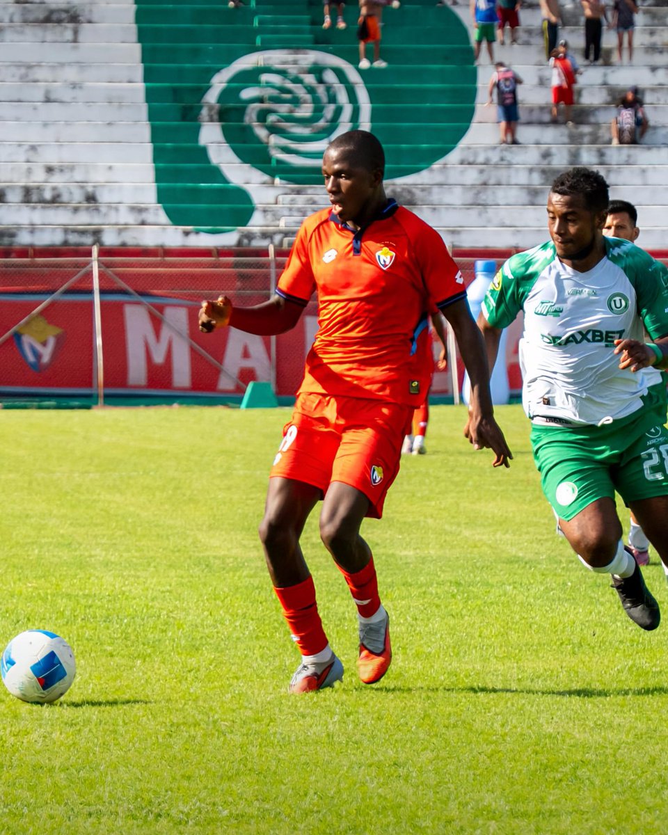 ⬛ DERROTA EN PORTOVIEJO

El Nacional cayó en su visita a tierras manabitas por 2 goles a 1.
Alan Valencia anotó para el club criollo. 

#ElNacional🔴🇪🇨
