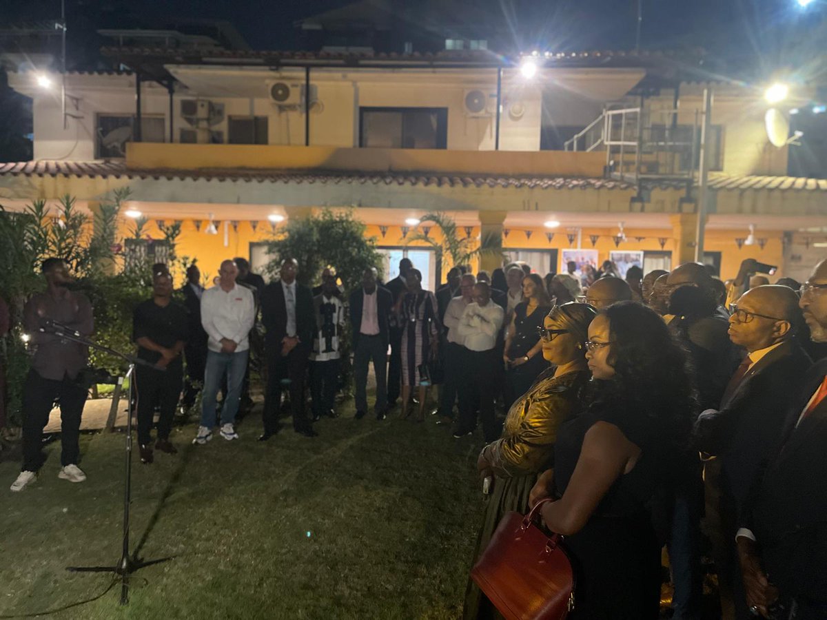UK in Guinea 🇬🇧🇬🇳 tweet media