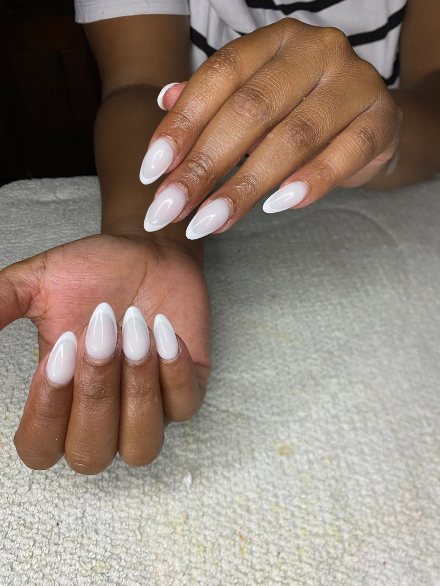 B🦋🌻💜 tweet media