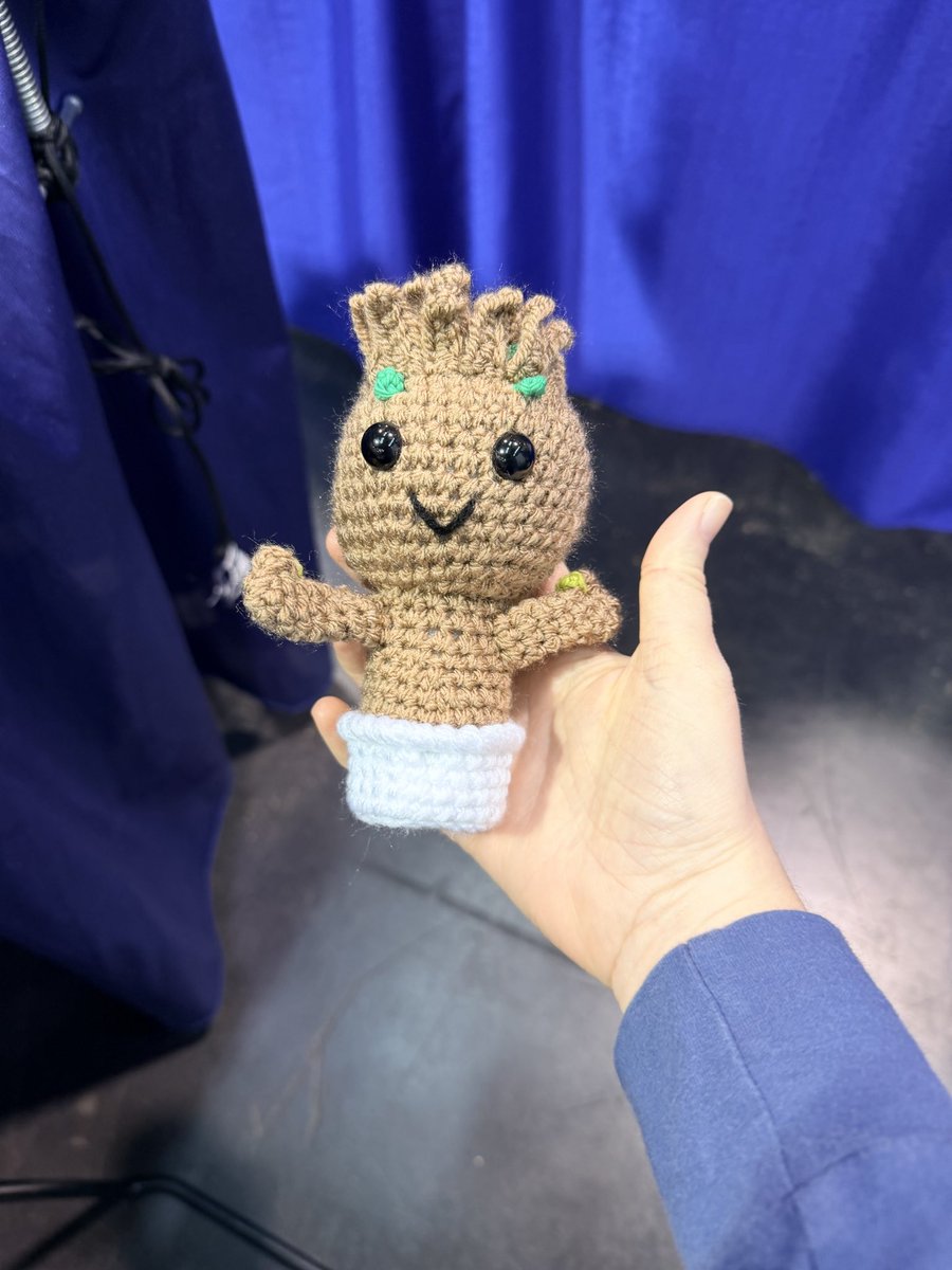 PaintedworldFiberarts tweet media