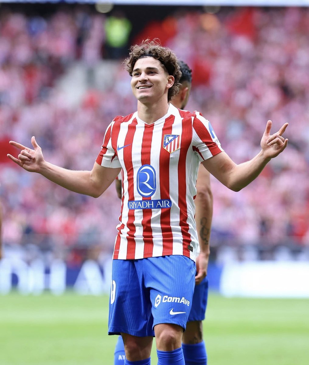 reo show tweet media