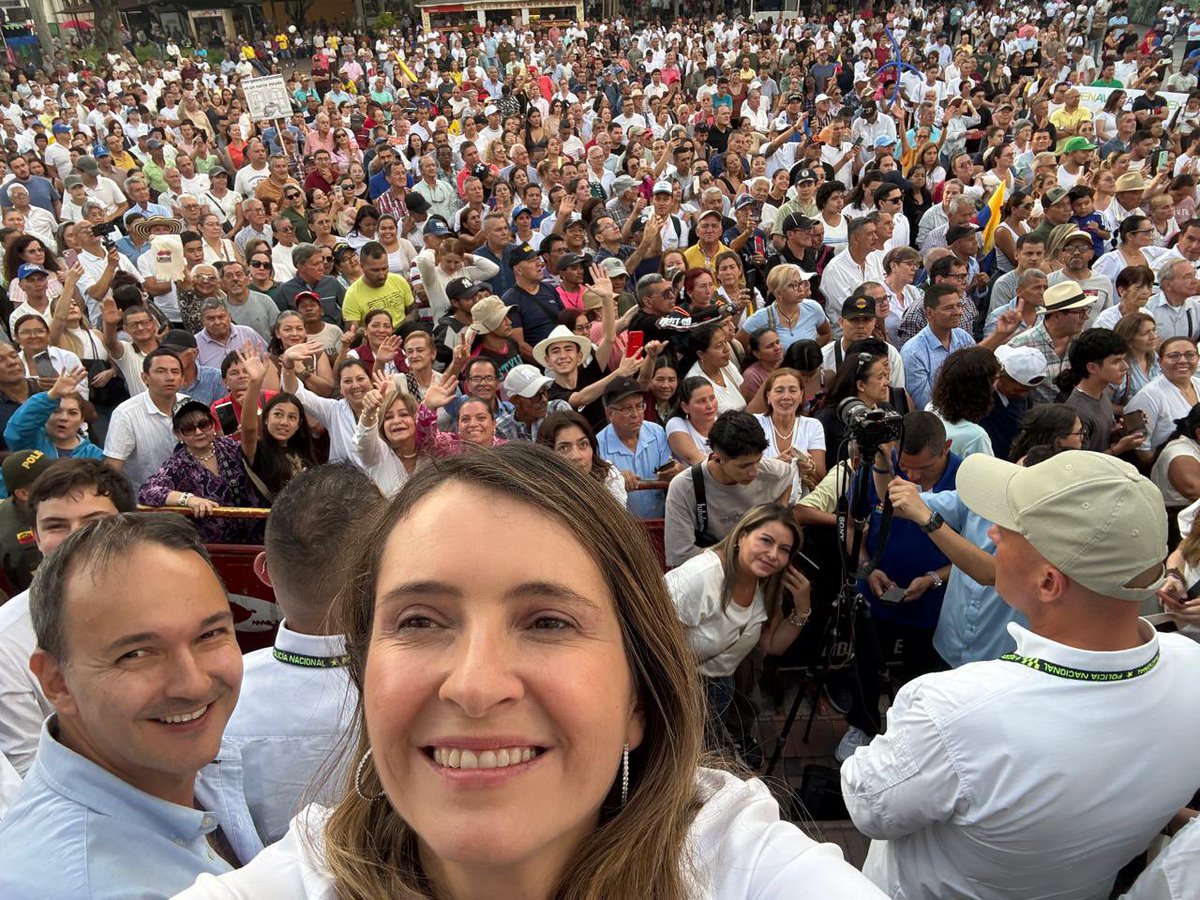 Paloma Valencia L tweet media