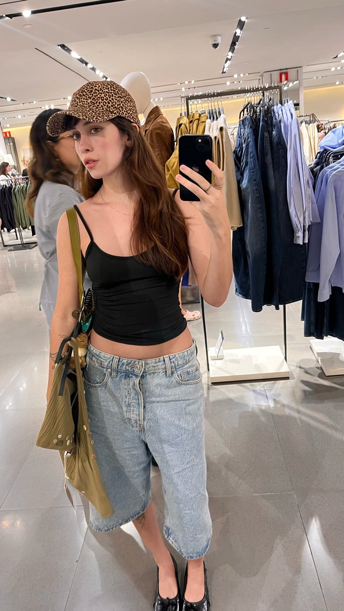 raq 🪭 tweet media