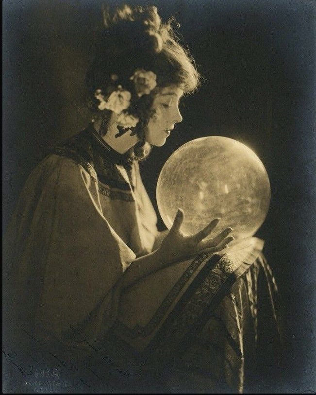 Visio Smaragdina tweet media