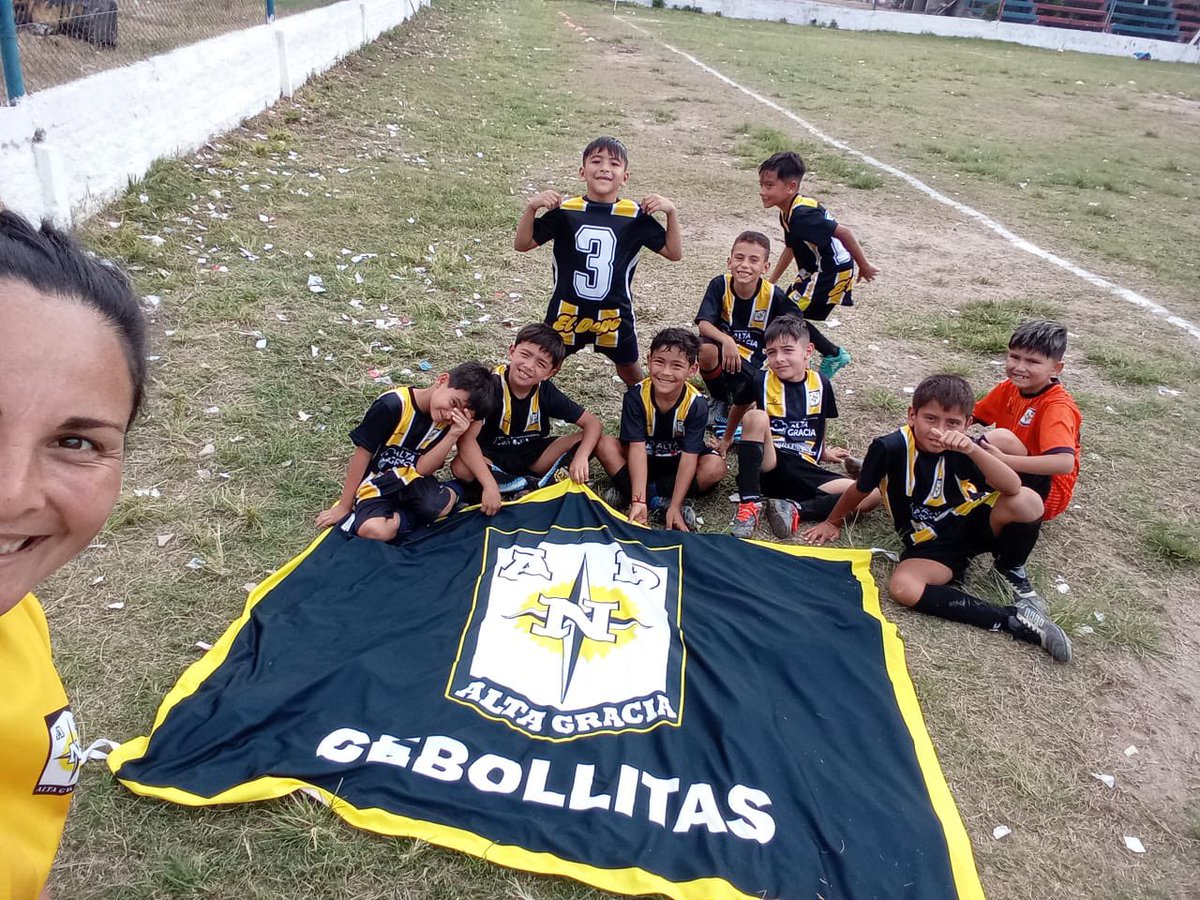 CebollitasLCF2026: Se disputó una nueva fecha del Torneo Cebollitas B de Liga Cordobesa
Ingresa a: acortar.link/02z5Ra
By #InferioresCordoba