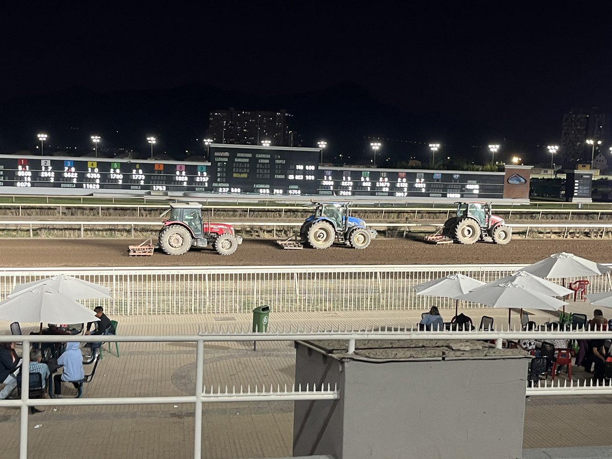 Chile Maps tweet media