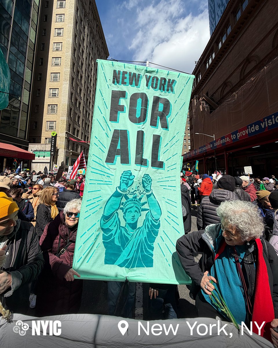 thenyic's tweet image. Hundreds of thousands of New Yorkers across the state came out to their local No Kings marches in a show of force against ICE and the Trump administration and in defense of our democracy.

#NoHate #NoFear #NoKings #ICEOutofNY