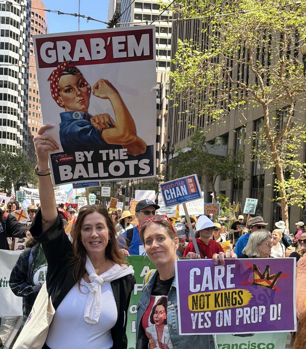 Christine Pelosi tweet media