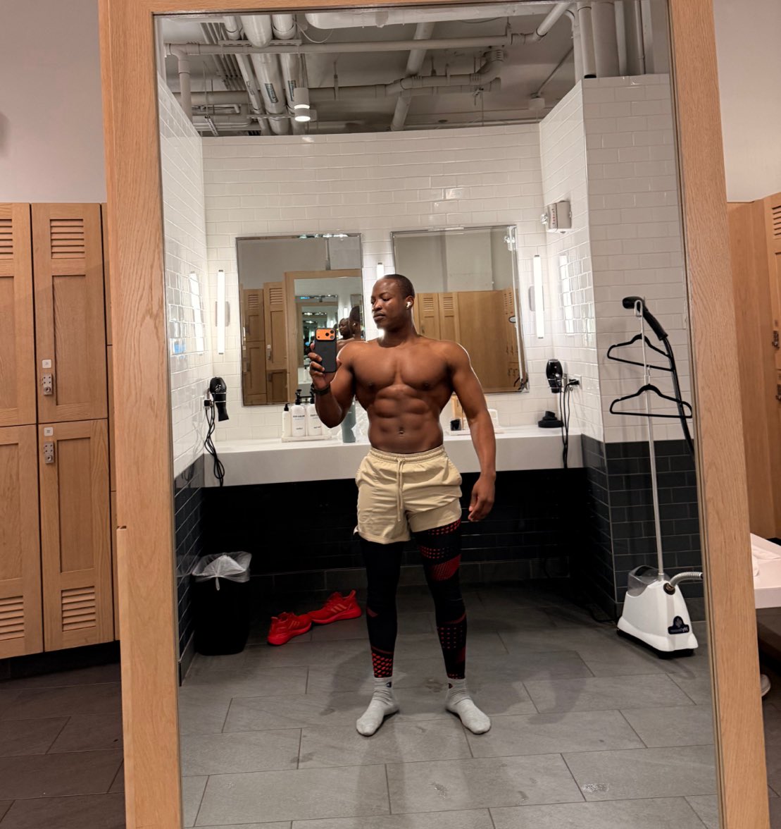 thirsttrap tweet media