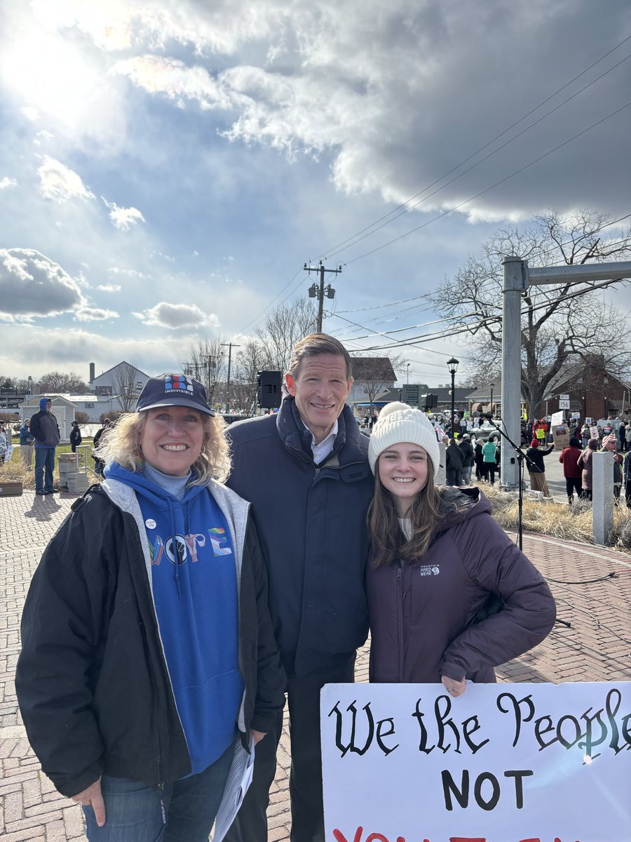 Richard Blumenthal tweet media