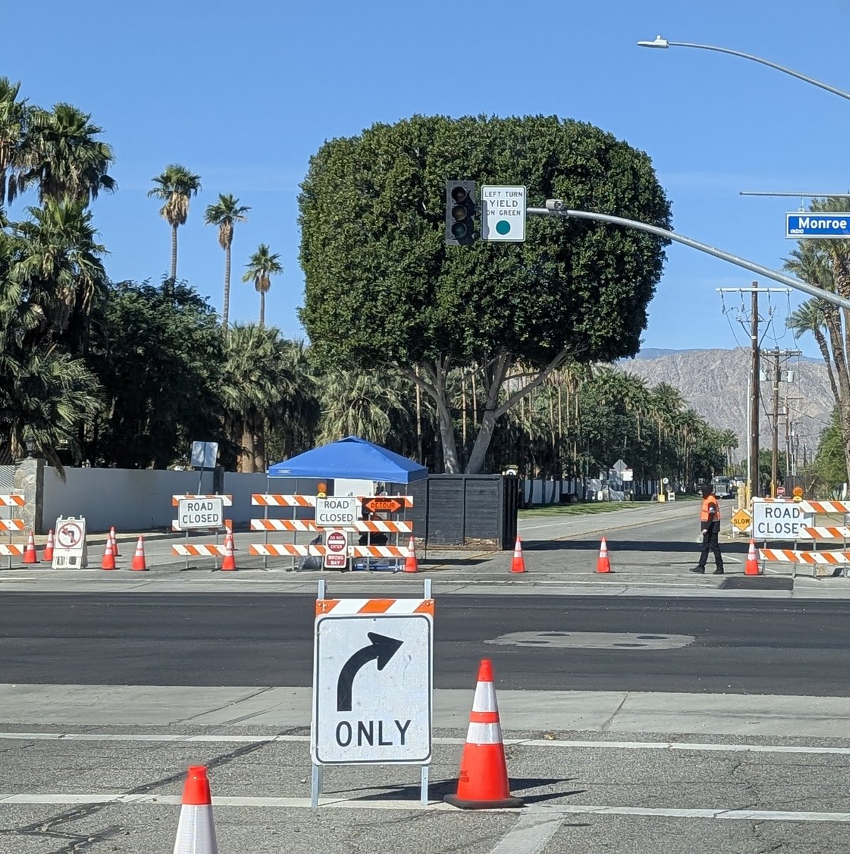 Jim in Coachella 🎶 ⛳ tweet media