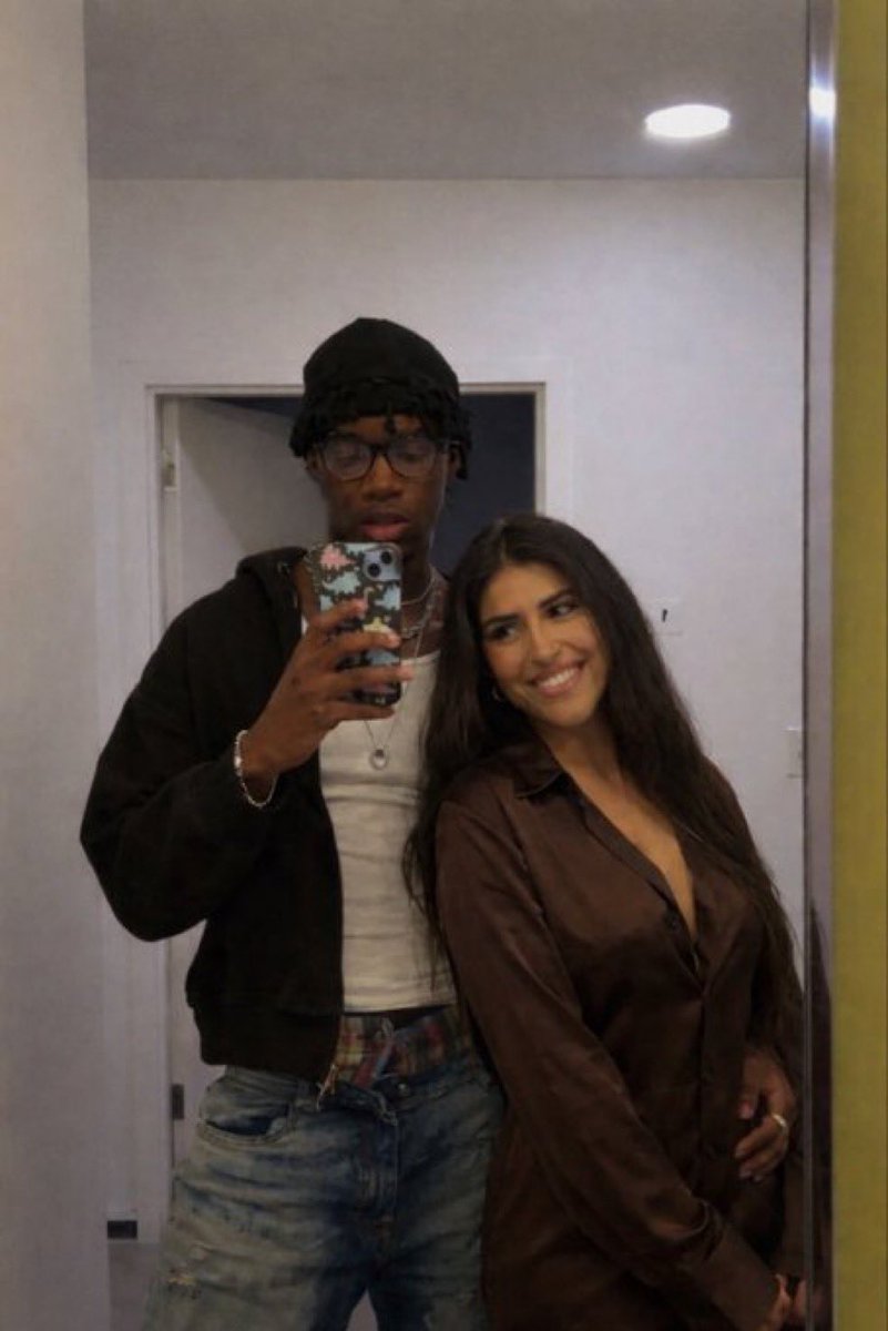 الكوين مها المطيري 👑 tweet media