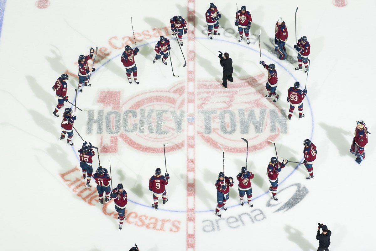 PWHL_Montreal's tweet photo. Merci Détroit ! 

Thank you Detroit! https://t.co/Lpqr0XJxrl