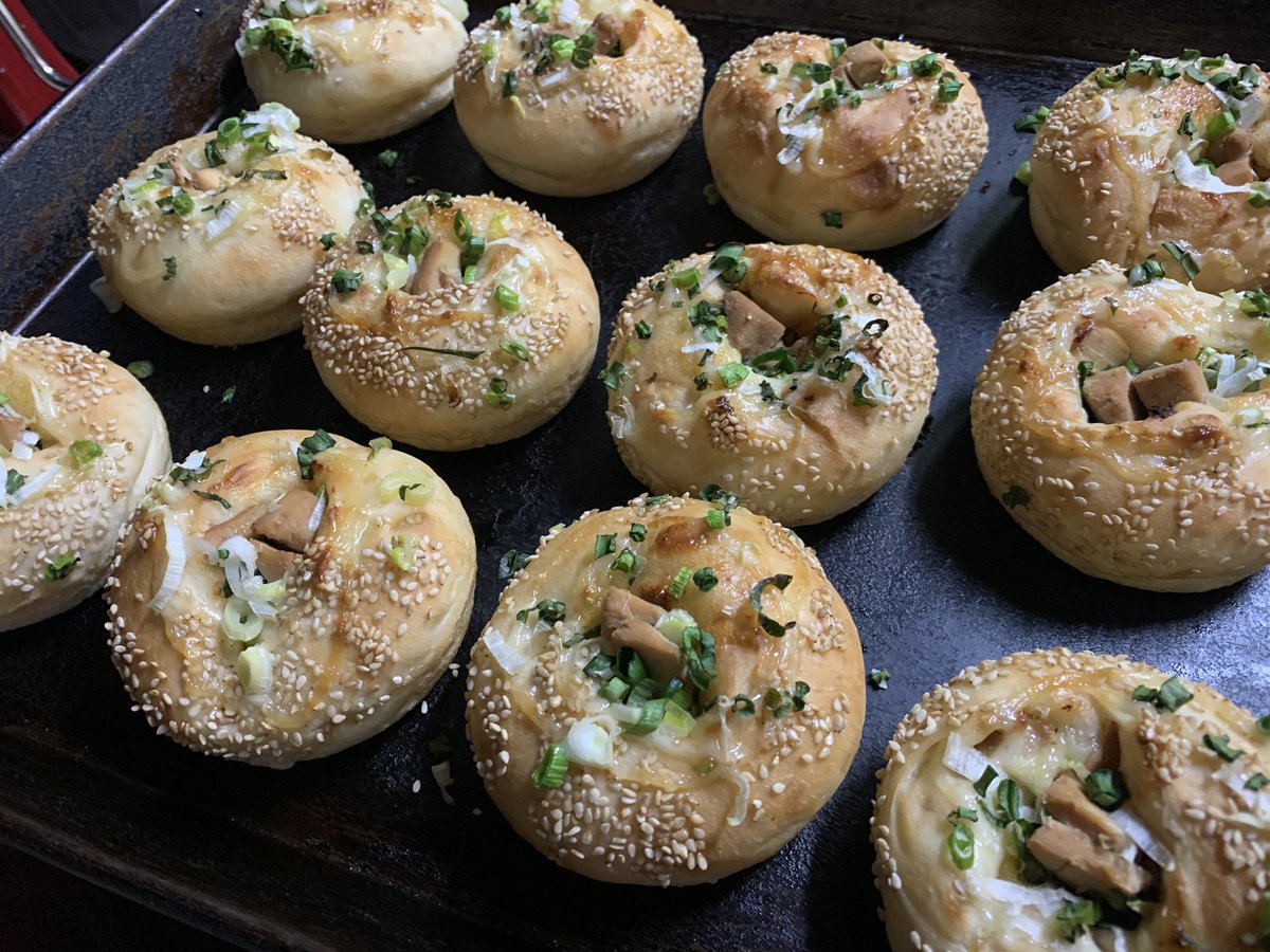 ファニバニ店主 tweet media