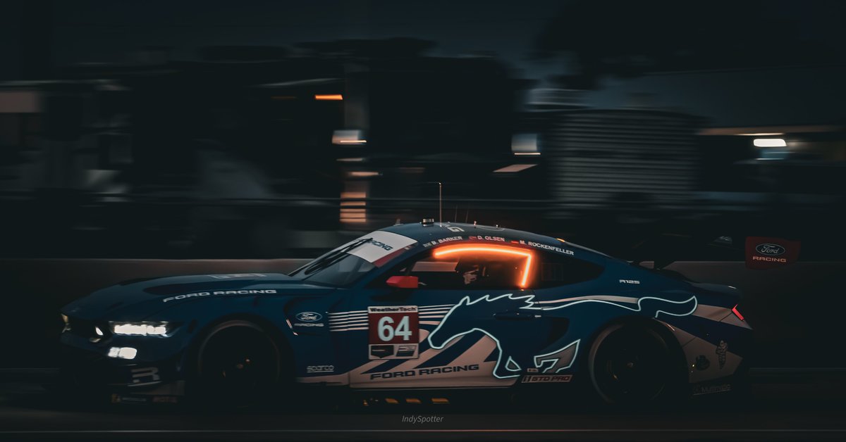 indyspotter_'s tweet image. Mustang day vs night #IMSA #Sebring12 #Mustang #GT3