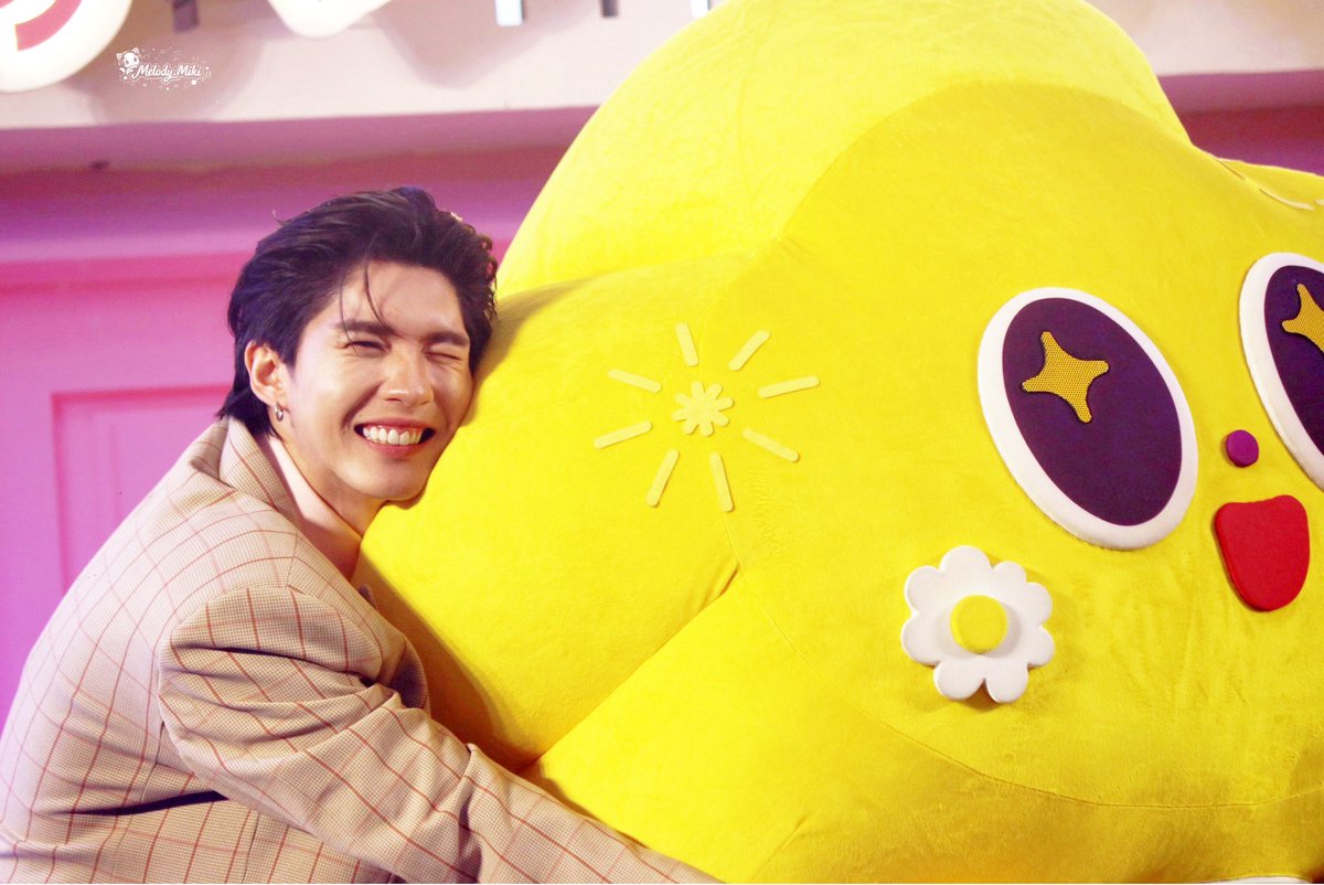 Miki_Hara's tweet image. เปิดแผงขาย #ABCFamily ฮับ
เดเด๋อู๋ #aou_tnbknr
ลี่ลี่บูม #besevbooom 
น้องไข่เจียว เอ้ย น้องดาว #CERI

ครอบครัวศูนย์รวมความน่ารักของจักรวาล daily