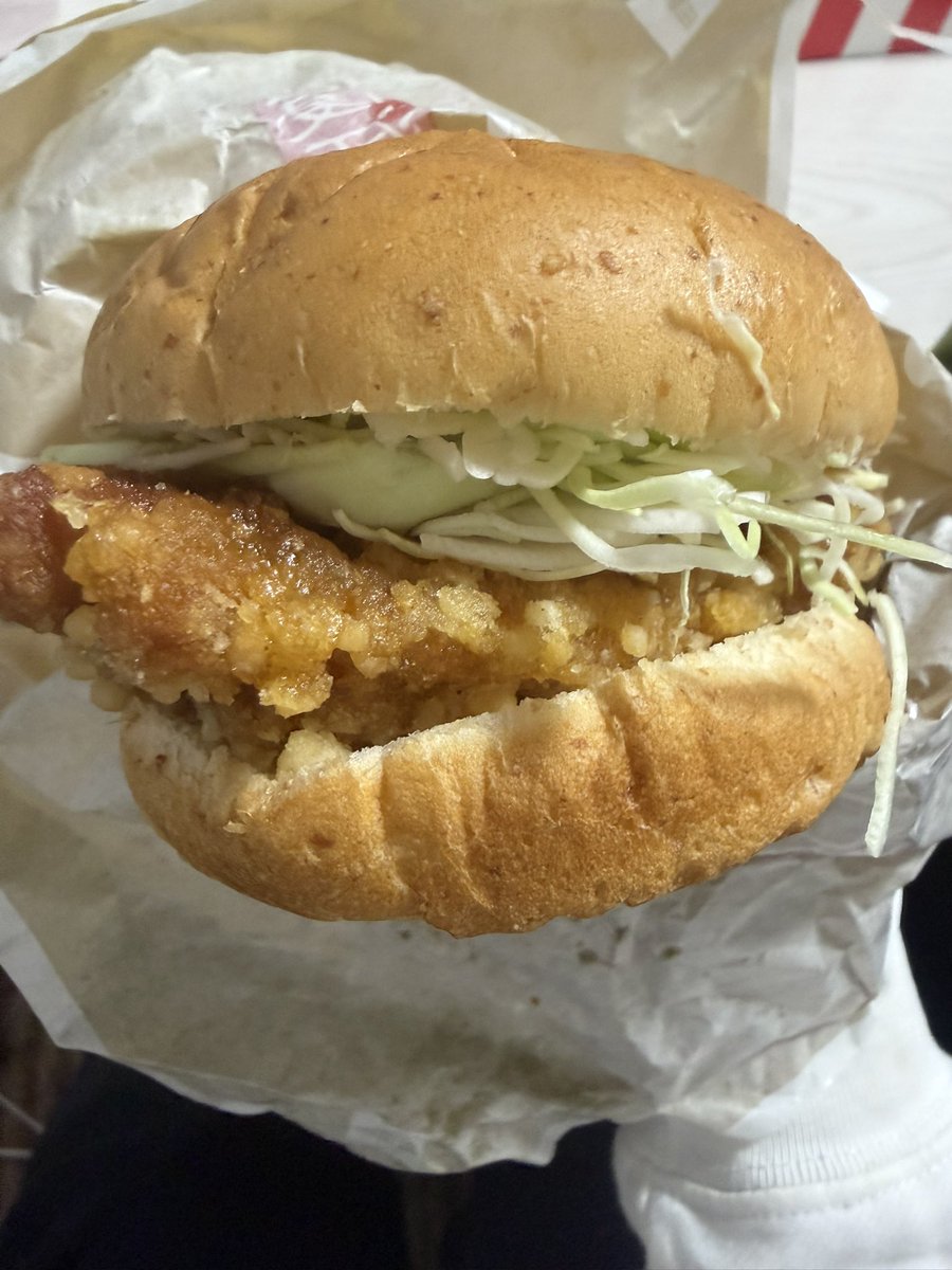 バンディ tweet media