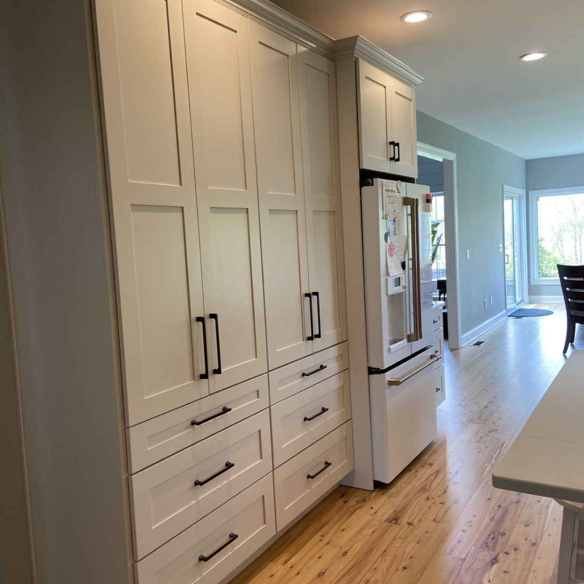 HMRemodeling_'s tweet photo. 🍽️ Small Kitchen Changes. Big Everyday Impact.
Cabinet hardware, backsplash installs & lighting upgrades — no full gut job needed. HM Remodeling refreshes your South Bend kitchen one smart detail at a time.✅
📲 (574) 217‑4384
#HMRemodeling #KitchenUpdate #SouthB... https://t.co/RhnNuY4o31