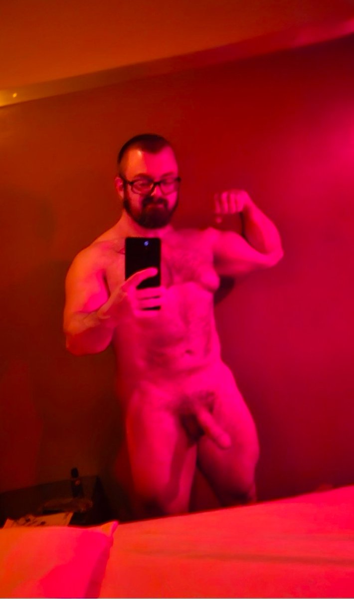 Just taking some nudes 😋