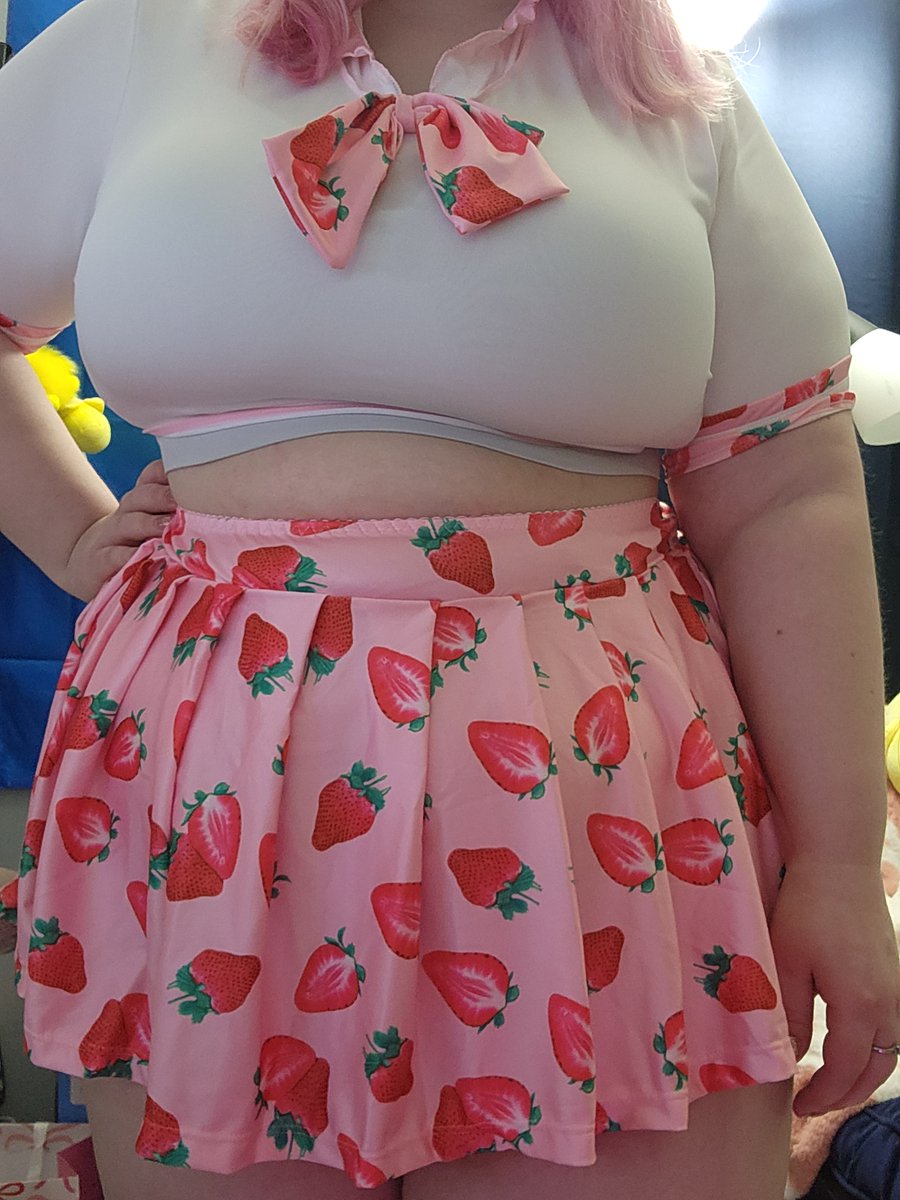 Ms Clover tweet media