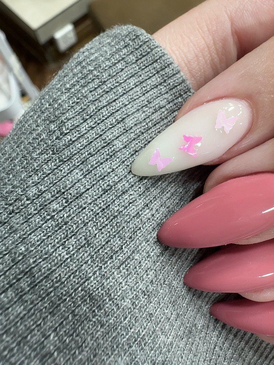 𝑹𝒊𝒓𝒊🪽 tweet media